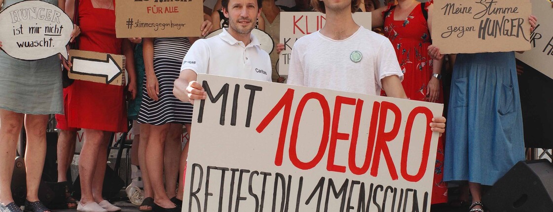 Klaus Schwertner und Max Fuchslueger beim Aktionstag Stimmen gegen Hunger