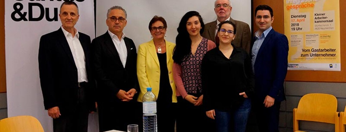 Das Podium bei den Integrationsgesprächen Neunkirchen.