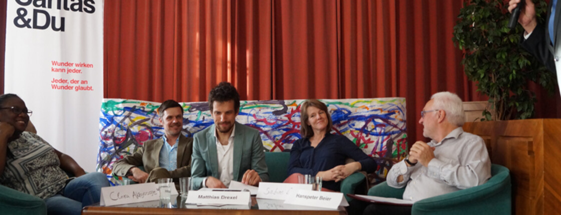 Podiumsdiskussion "Vielfalt und Zusammenleben" Podiumsdiskussion "Vielfalt und Zusammenleben"