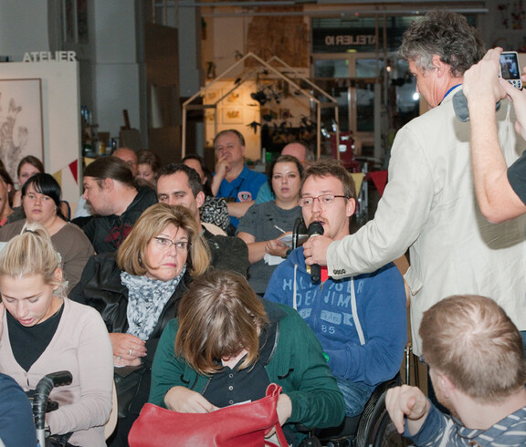 TeilnehmerInnen der Diskussionsveranstaltung