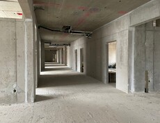 Gang Hauptgebäude - 14.3.23