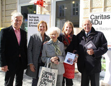 Infostand Haus Baden am Tag der offenen Tür: v.l.n.r. Dr. Gernot Gruböck, Johanna Alton, Frau Friedl,  MMg Petra Mühlberger und Stadtrat Prof. August Breininger.