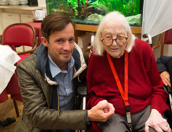 103 Jahre Jung Seniorin Im Haus Schonbrunn Feiert Das Leben